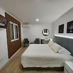 Homestay Basaltic's Ribeirinha (Sao Miguel)