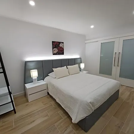 Basaltic's 民宿 Ribeirinha (Sao Miguel)