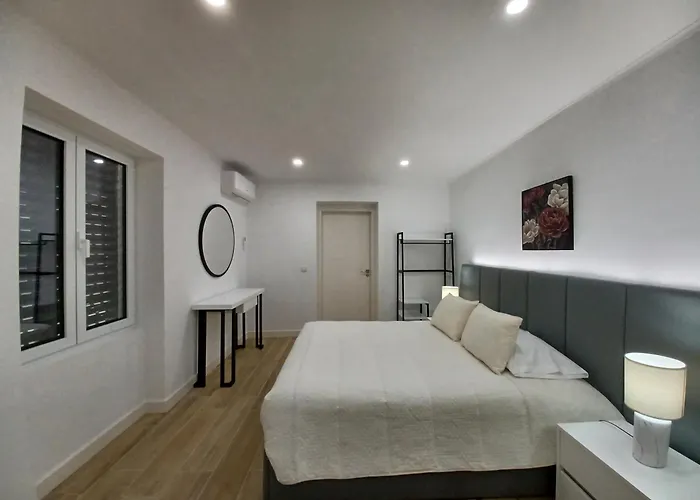 Basaltic's Ribeirinha (Sao Miguel)