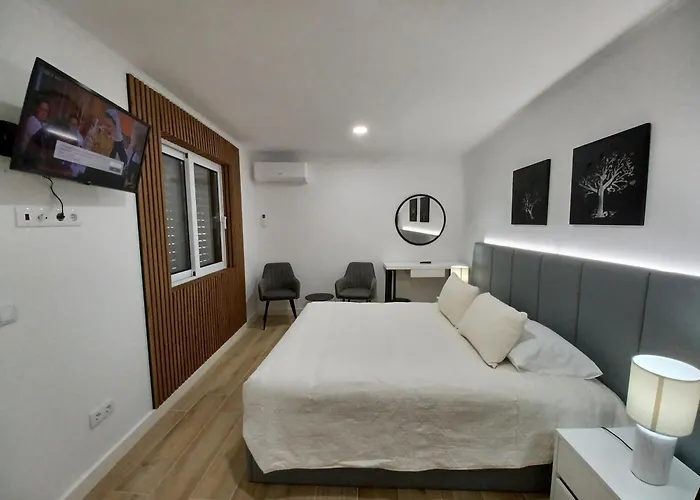 Проживание в семье Basaltic's Ribeirinha (Sao Miguel)